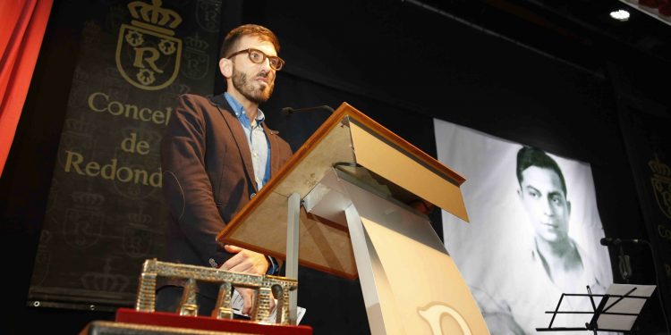 O vigués Fran P. Lorenzo gaña o premio Blanco Amor