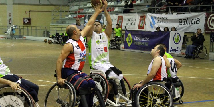 El Amfiv entrena su puntería antes de un duelo clave (88-39)