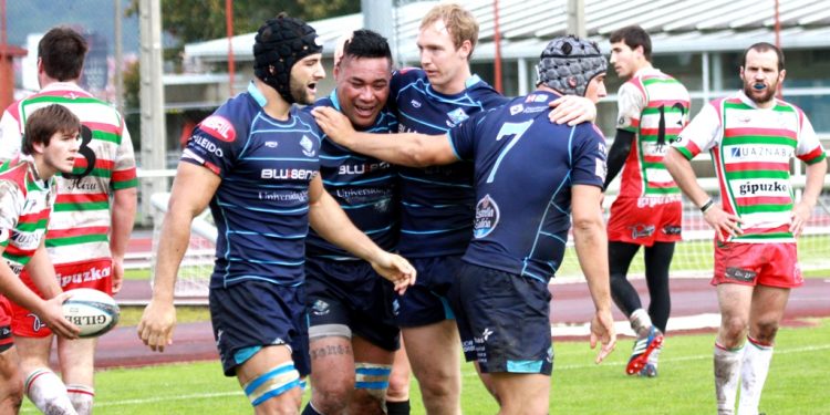 tatafu festeja uno de sus ensayos con semple y gambita vs hernani Diego Golan