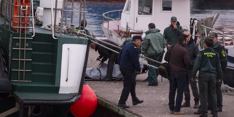 Hallado el cuerpo del patrón del bateeiro