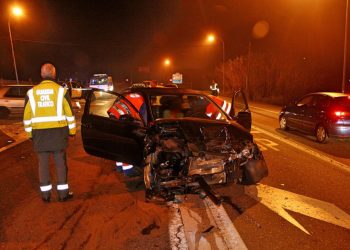 Tres heridos en un accidente de tráfico en Vilaboa