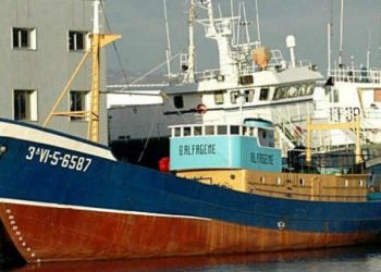 Señor alcalde: eu non reclamei nada, moito menos barco ningún