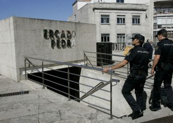 La Policía ya se incautó en A Pedra de 20.000 prendas