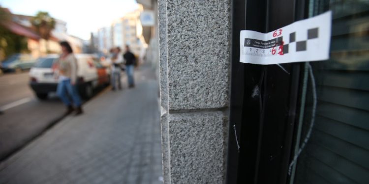El subinspector recibió dos disparos, con orificio de salida, y un tercero rozó su costado