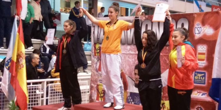 Once medallas para os clubes galegos no Campionato de España