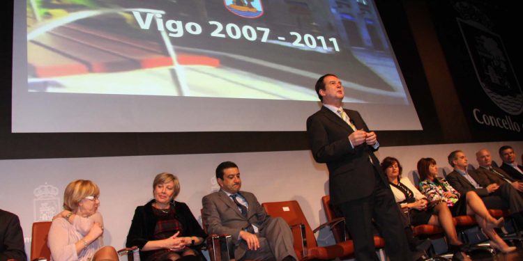 Dos candidatos y mil incógnitas