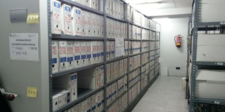 A Xunta retira dos xulgados de Vigo 9.000 expedientes para iniciar o expurgo