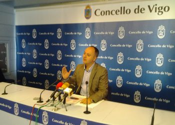 David Regades: «La instalación del barco en Coia es  cuestión de días»