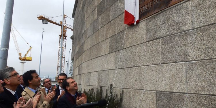 Vigo rende tributo á industria conserveira coa denominación dunha praza