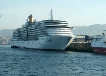 El Puerto de Vigo espera acabar 2015 con un aumento del 12% en el tráfico de pasajeros