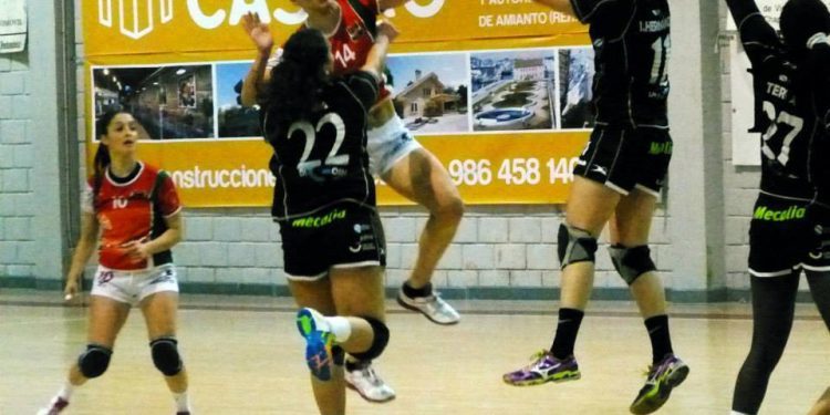 Victorias de Porriño y Guardés antes del derbi