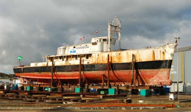 El “Calypso”, barco de Cousteau, atrapado en las redes judiciales