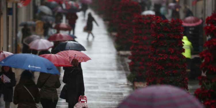 La lluvia regresa y anuncia el primer temporal del invierno