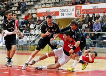 Al Octavio le suena demasiado tarde el despertador (31-33)