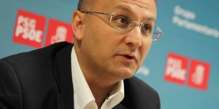El PSOE propone a Feijóo que nombre a Príncipe candidato del PP en Vigo