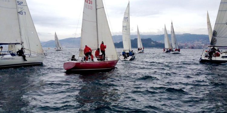 Regata muy táctica con liderato de los dos vigentes campeones