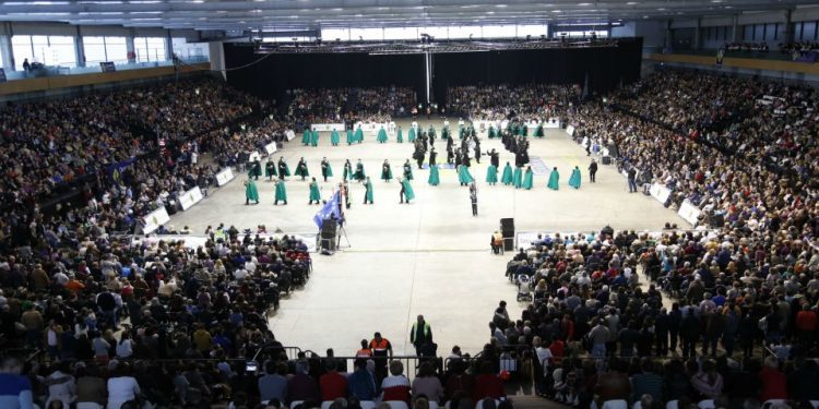 Pontellas de O Porriño gana el certamen de rondallas