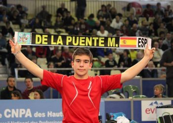 Martín de la Puente inicia el Mundial Les Petits As con dos victorias