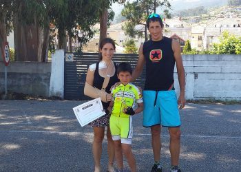 Aida Valiño y Gustavo Rodríguez seguirán en el Club Ciclista Rías Baixas