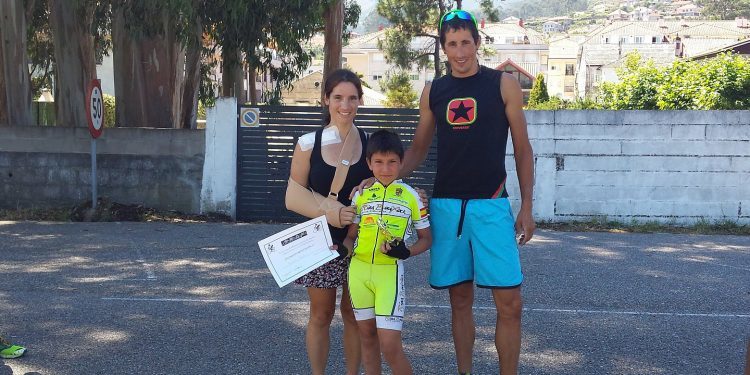 Aida Valiño y Gustavo Rodríguez seguirán en el Club Ciclista Rías Baixas