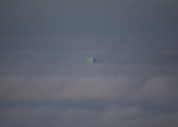 Vigo despertó bajo la niebla