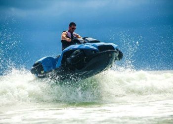 Quadski Gibbs y a derrapar en el agua