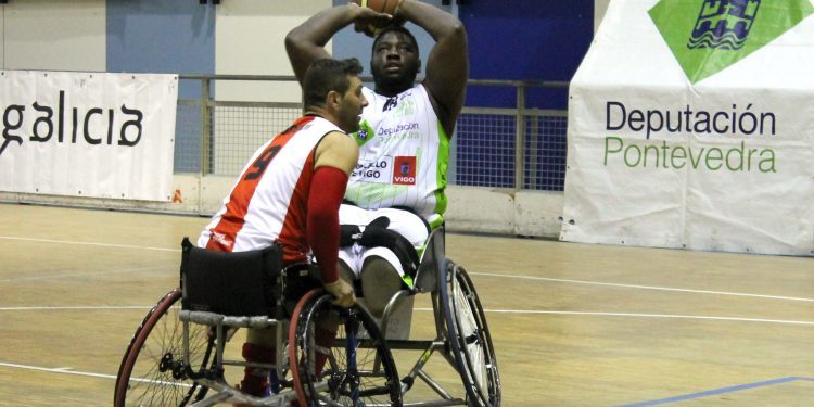 El norteamericano Savoy Brown abandona el Amfiv para regresar a su país