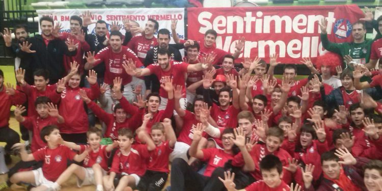 El descaro juvenil del Octavio somete al Teucro (34-29)