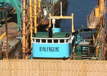 El «Alfageme» pone rumbo a Coia