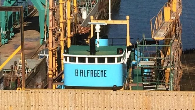 El «Alfageme» pone rumbo a Coia