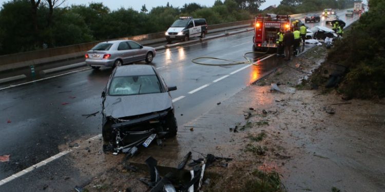Un vecino de Oia fallece en un accidente de tráfico entre dos vehículos