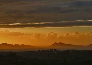 El sol regresa para despedir el Entroido