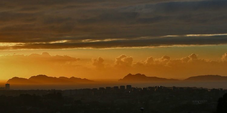 El sol regresa para despedir el Entroido