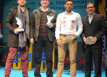 Galicia, con el Kayak Tudense a la cabeza, acapara premios en la gala de la Federación