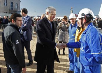 Un sistema pionero permite reducir la contaminación de barcos en el puerto de Vigo
