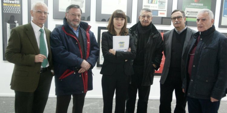 La familia Sirvent saca a la luz su colección de joyas con teclas