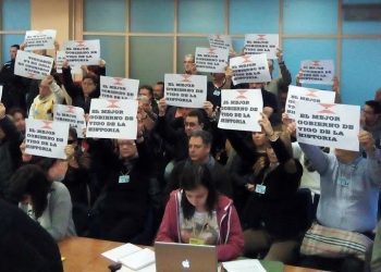 Pleno en Vigo: del «mejor gobierno de la historia» a la expulsión de Xuntos