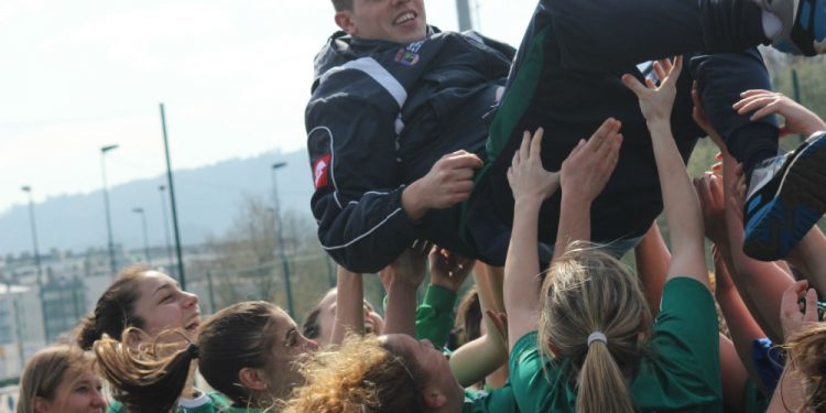 David Ferreiro: «No doy nada por imposible, las chicas se merecen el ascenso»