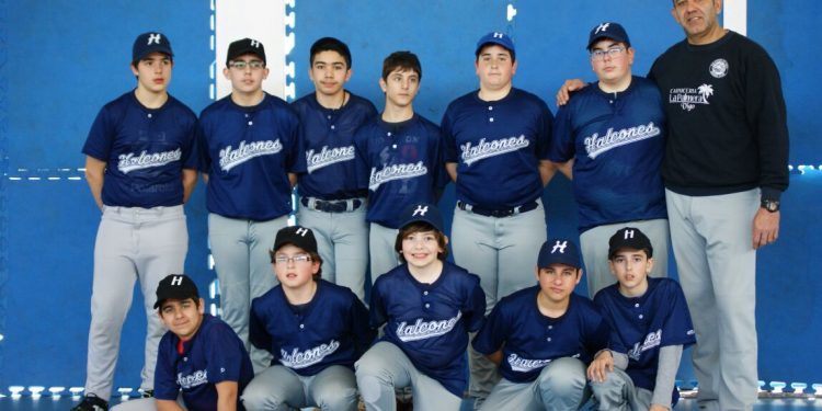 Los Halcones reclaman unas instalaciones dignas para la práctica del béisbol