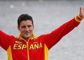 David Cal se baja de la canoa un año antes de Río 2016