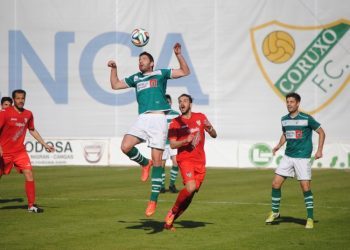El Coruxo juega este sábado en O Vao un partido clave para acercarse a la salvación