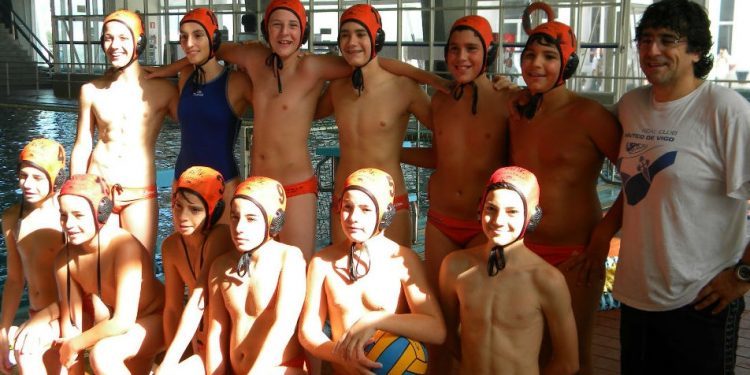 La sección de waterpolo del Náutico emerge con fuerza