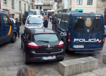 El juzgado entregará a los misioneros de Teis cientos de prendas falsas de Hugo Boss, Levitas y Adidas