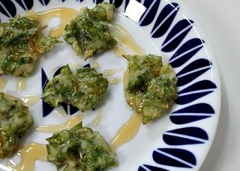 Buñuelos de acelgas con miel