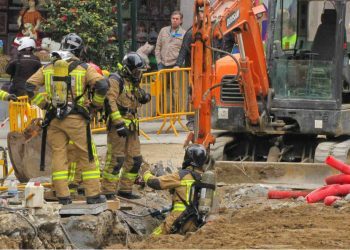 Controlado un escape de gas provocado por una pala en las obras de María Berdiales