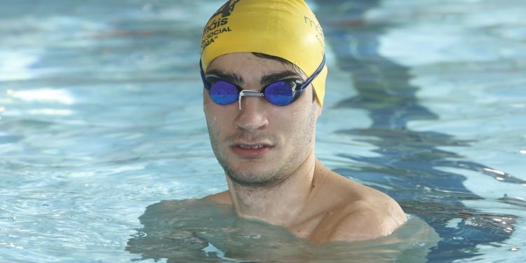 Antonio Serrat participará este sábado no tríatlon indoor Máis que Auga en Barreiro