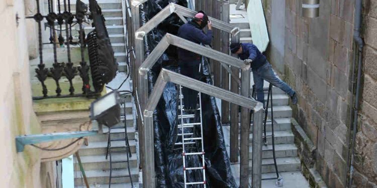 Las escaleras mecánicas se reabren la próxima semana ya cubiertas