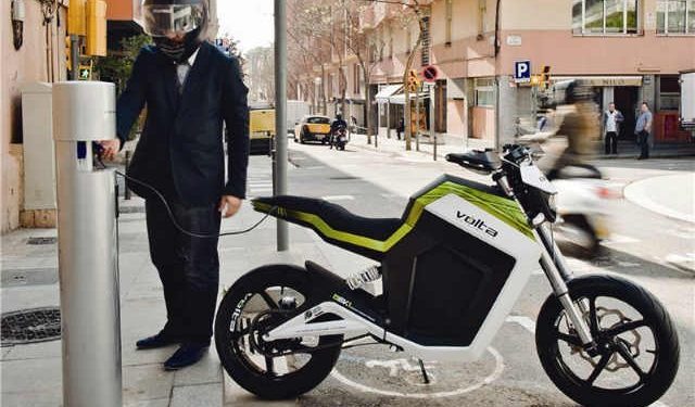 La moto eléctrica “Volta BCN” apuesta por la innovación y la movilidad sostenible