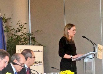 Elena Muñoz promete ventajas fiscales para los emprendedores