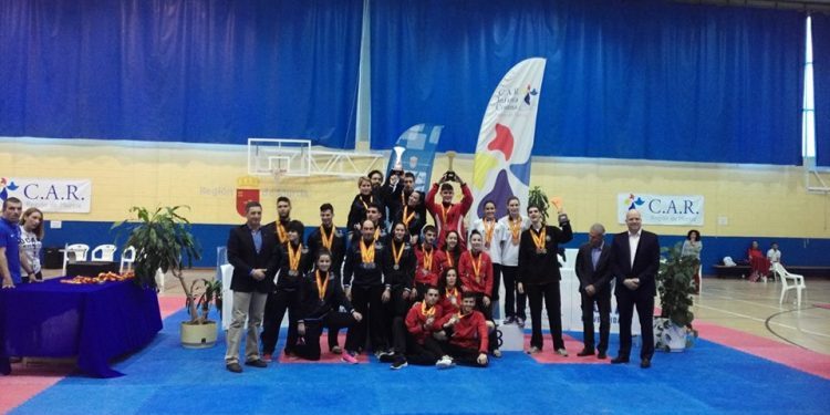 A Universidade de Vigo cólgase a prata no Campionato de España Universitario